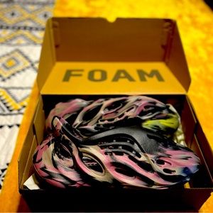 Yeezy foam runners